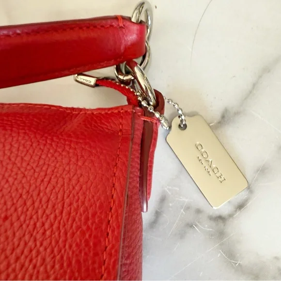 COACH Red Turnlock Hobo in Polished Pebble Leather NEW! - Picture 5 of 10